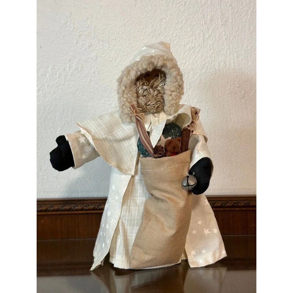 Cheryl Mikulls 1992 Signed Folk Art Santa Claus Figure Cream Star Robe #10 13